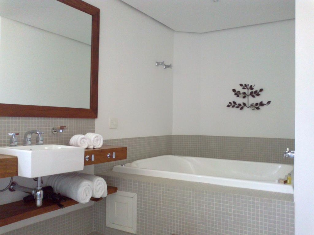 L.a.h. Hotel